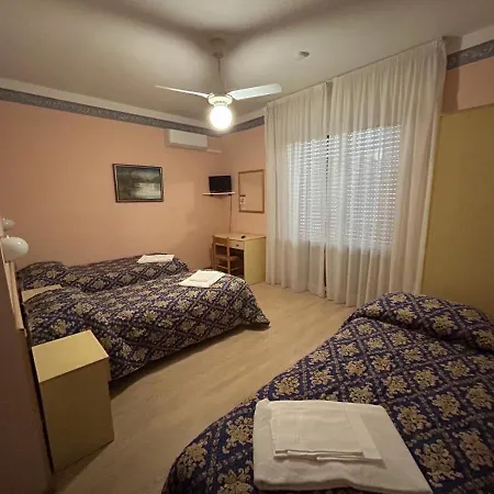 Marnie Hotel
