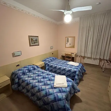 Hotel Marnie Massarosa