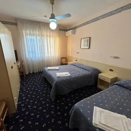 Marnie Hotel Massarosa