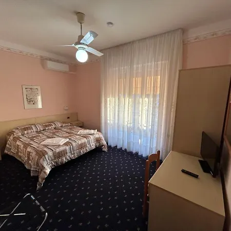 Hotel Marnie