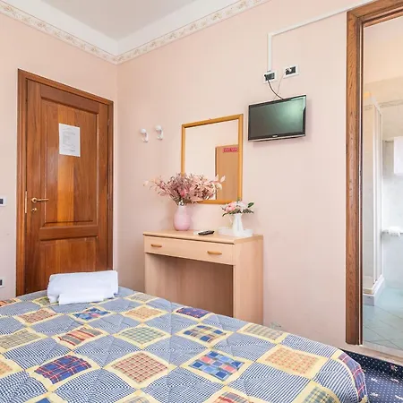 Hotel Marnie Massarosa